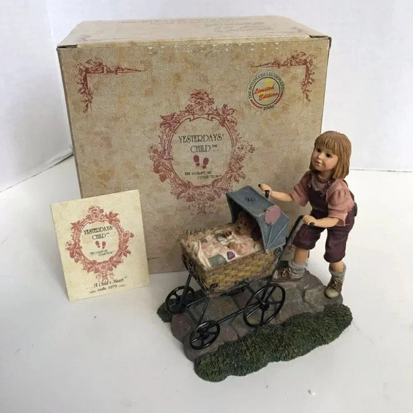 Yesterdays’ Child Casey Baxter Stroll Figurine - Picture 1 of 12